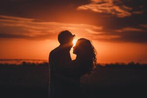 5 Reasons You Should Hire A Professional Matchmaker