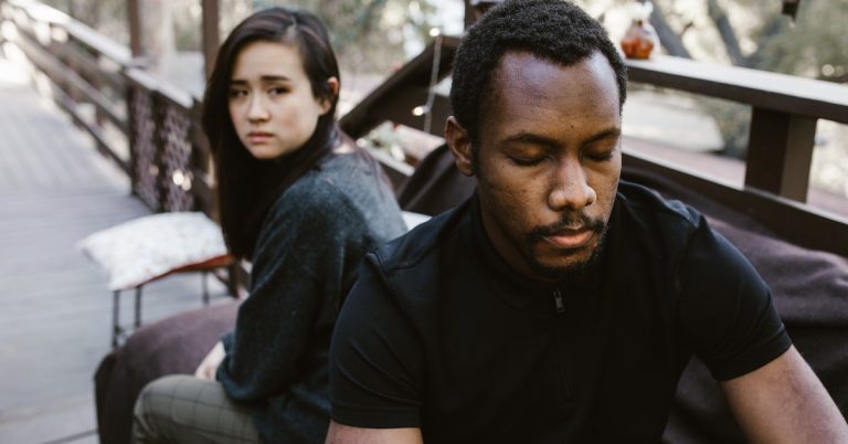 How to Spot a Liar in Your Relationship